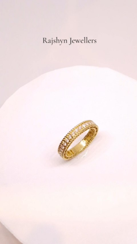 Exquisite Gold Jewelry
